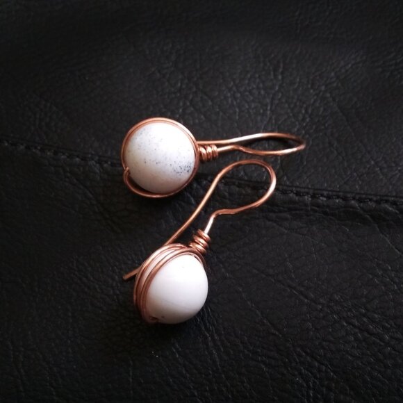 Tranquility! Calming Minimalist & Scrumptious Stone + Copper Dangle Earrings! - Picture 3 of 8
